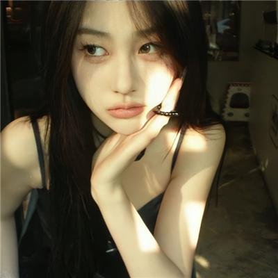 笼里的女人